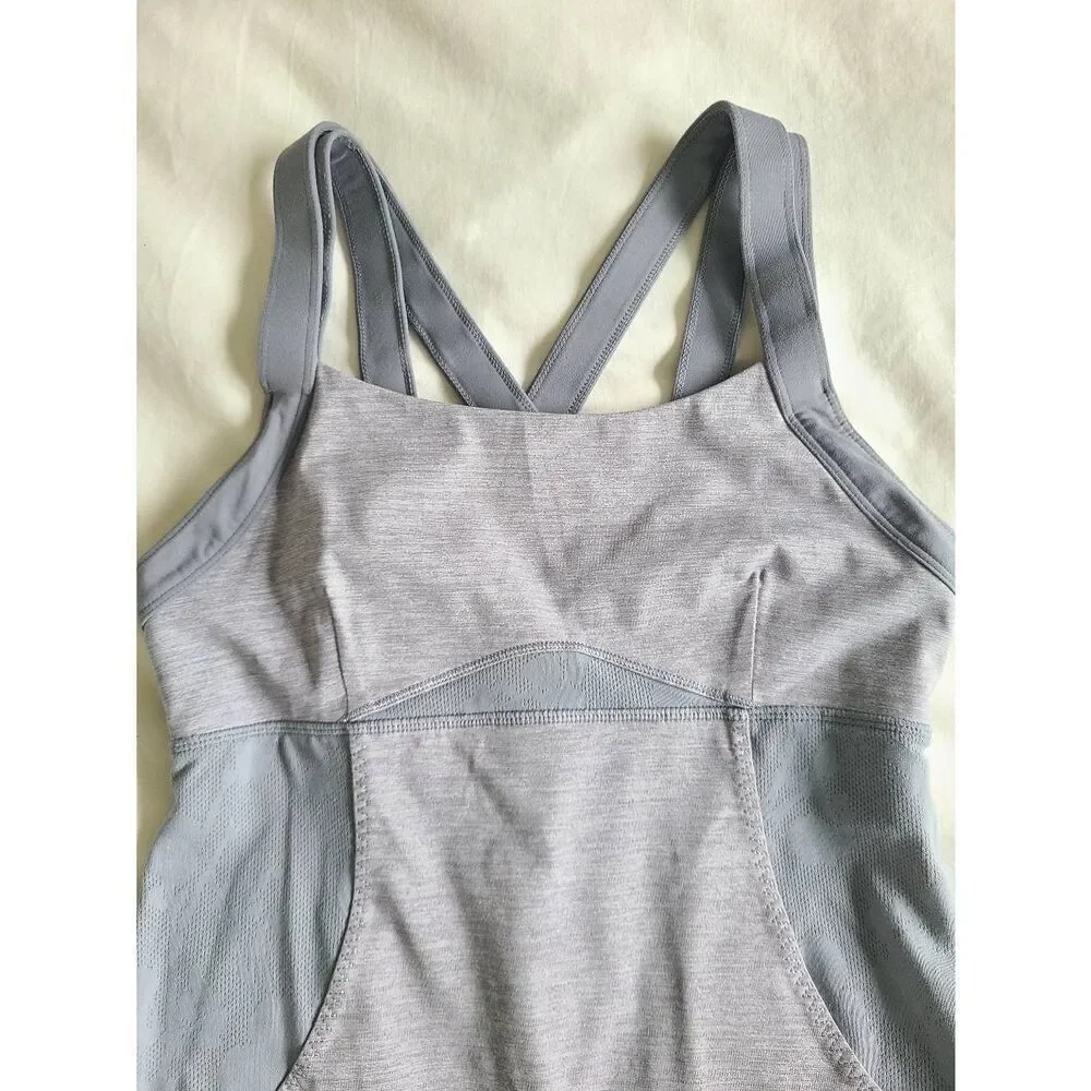 Lululemon Chaturanga Tank Top Women Blue Heathered Fossil Racerback Built-In Bra